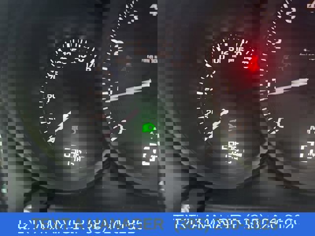 Used 2025 Porsche Macan image 28