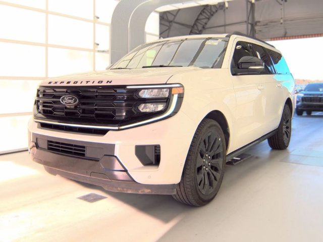 Used 2025 Ford Expedition Max Platinum w/ Stealth Appearance Package AWD/4WD image 27