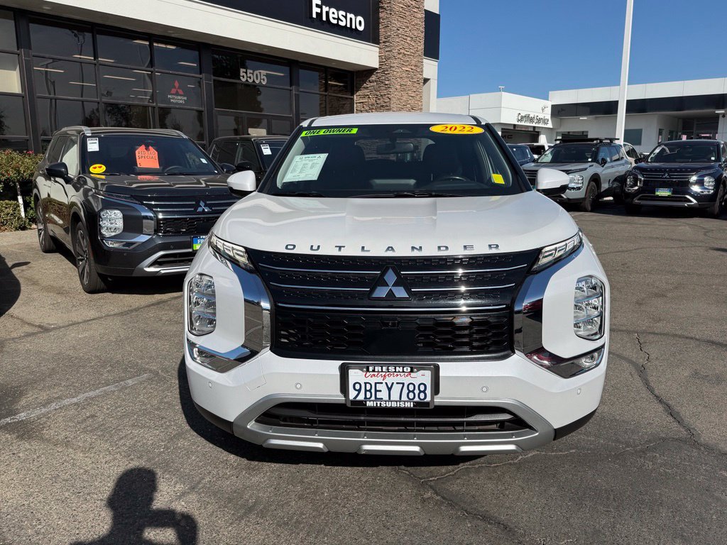 Used 2022 Mitsubishi Outlander SE FWD image 3
