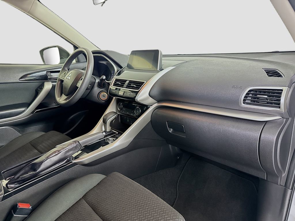 Used 2020 Mitsubishi Eclipse Cross LE image 26