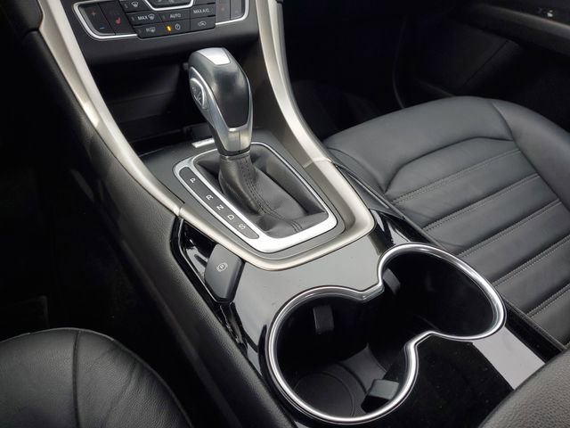 Used 2016 Ford Fusion SE w/ Equipment Group 202A image 26
