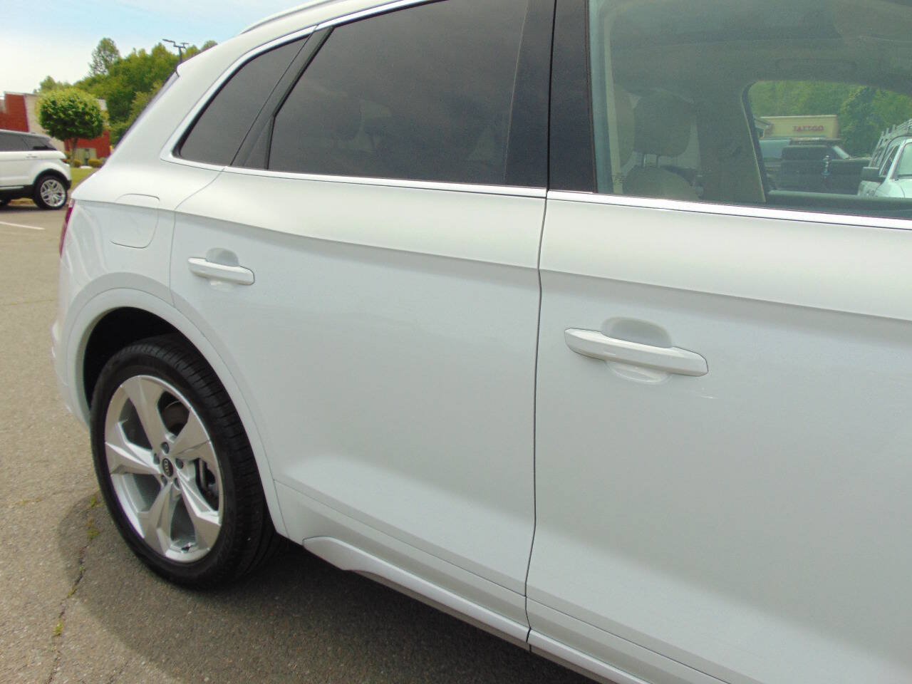 Used 2022 Audi Q5 2.0T Premium Plus w/ Premium Plus Package AWD/4WD image 39