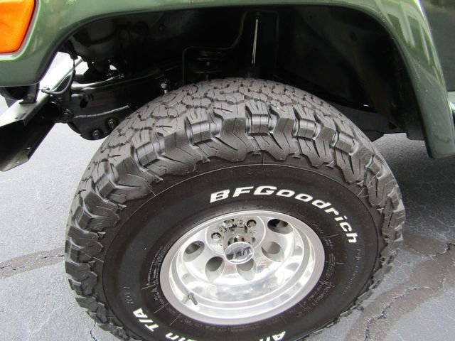 Used 1998 Jeep Wrangler Sahara image 8