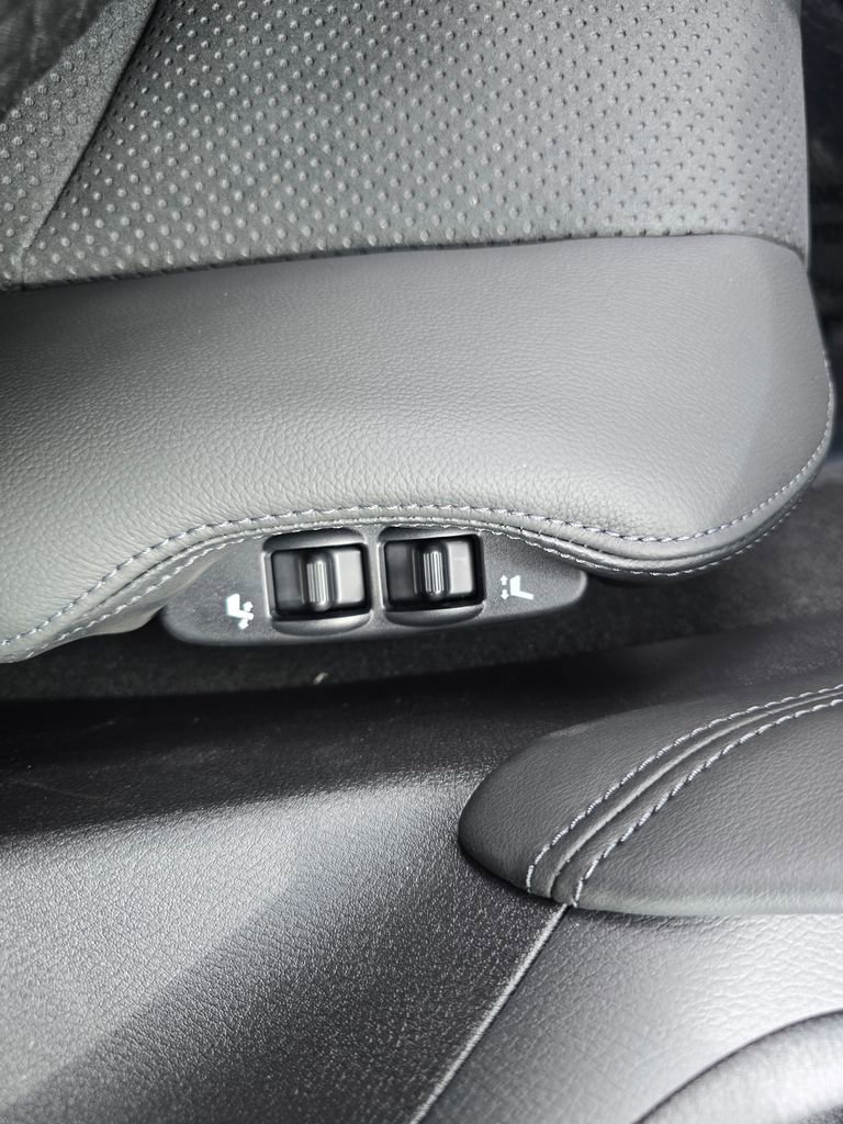 New 2026 Nissan Z Performance w/ Floor Mat Package image 24