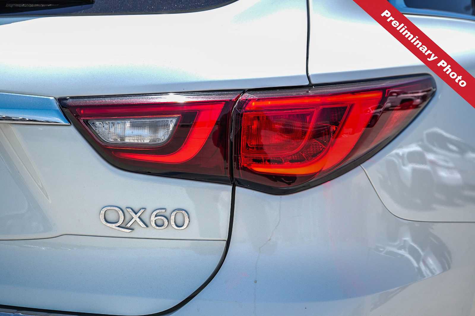 Used 2019 INFINITI QX60 Luxe w/ Sensory Package AWD/4WD image 10