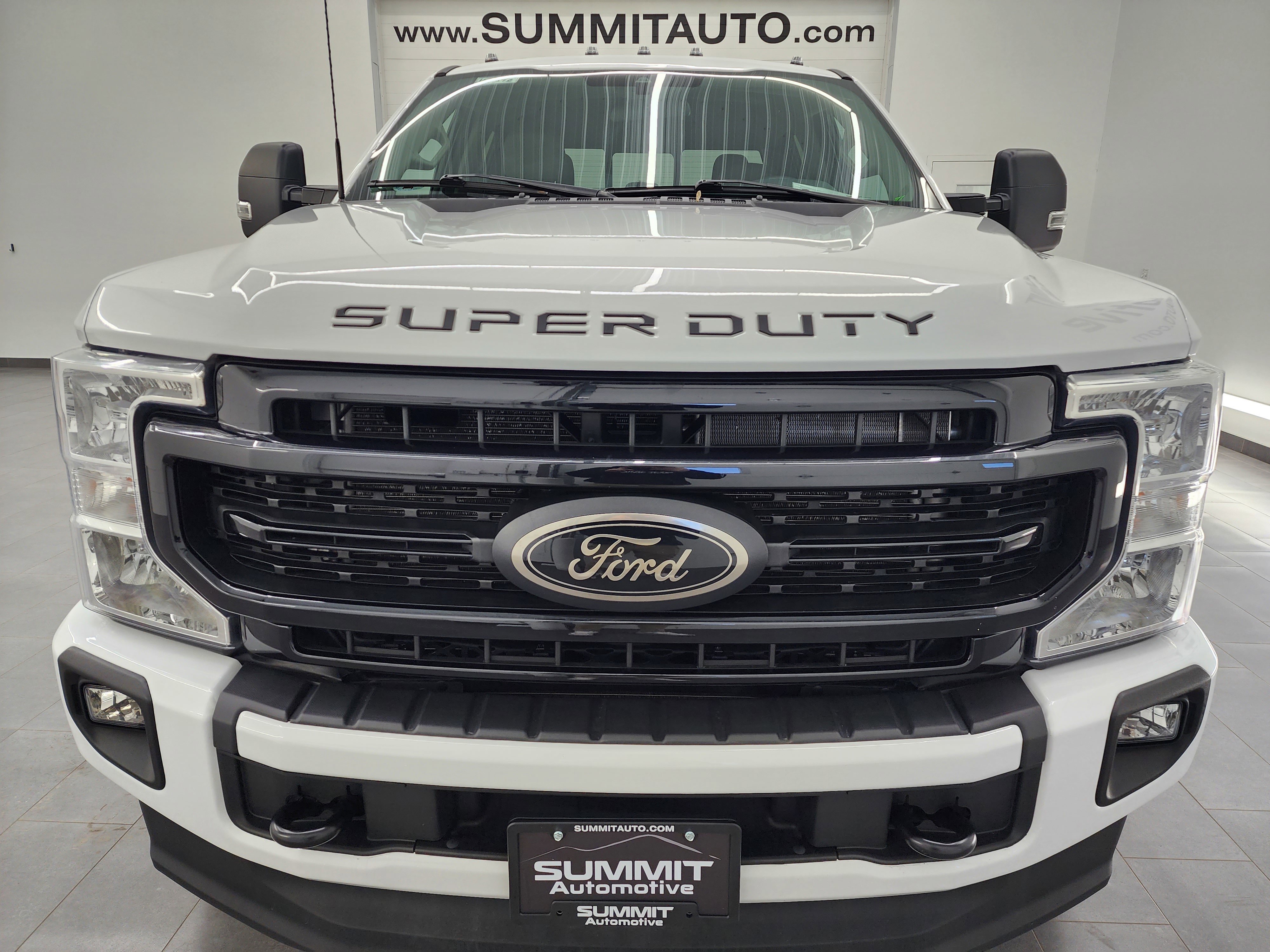 Used 2022 Ford F250 XLT w/ Black Appearance Package image 17