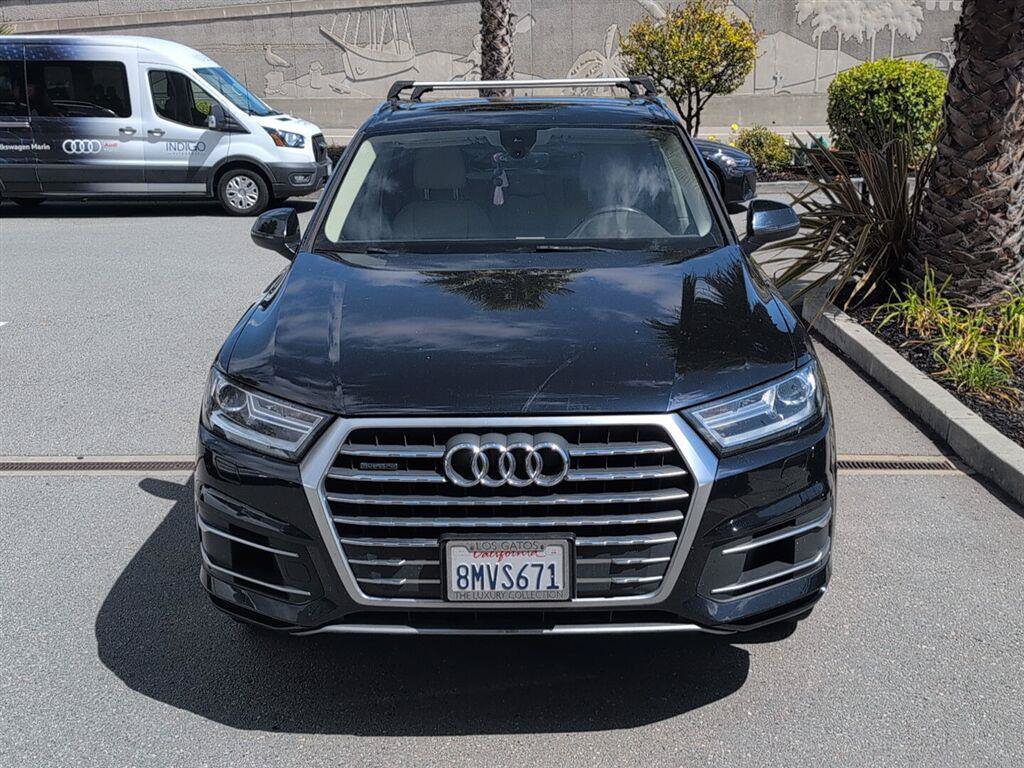 Used 2018 Audi Q7 3.0T Premium AWD/4WD image 3