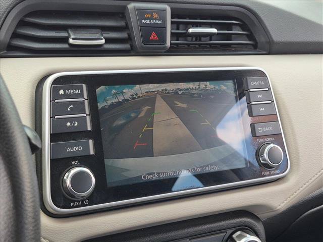 Used 2021 Nissan Versa SV FWD image 17