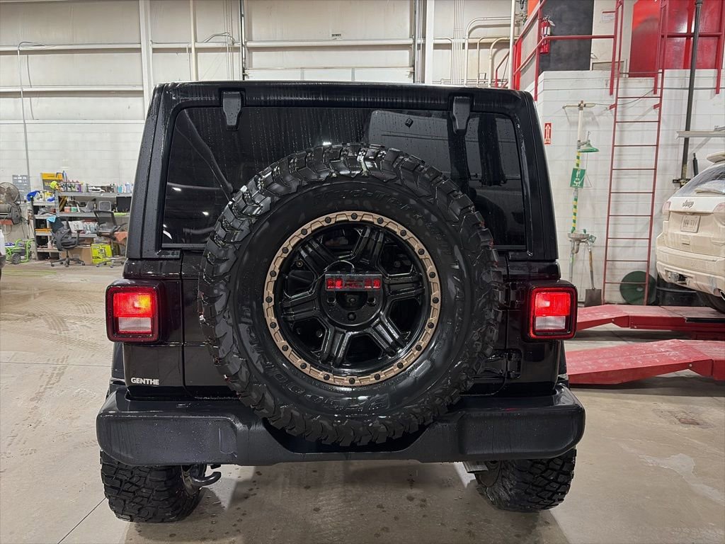 Used 2024 Jeep Wrangler Sport S image 6