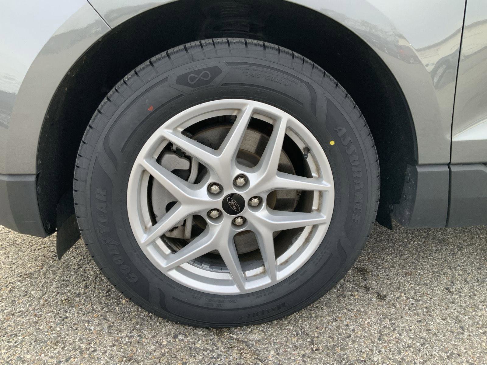 Used 2024 Ford Edge SEL image 18