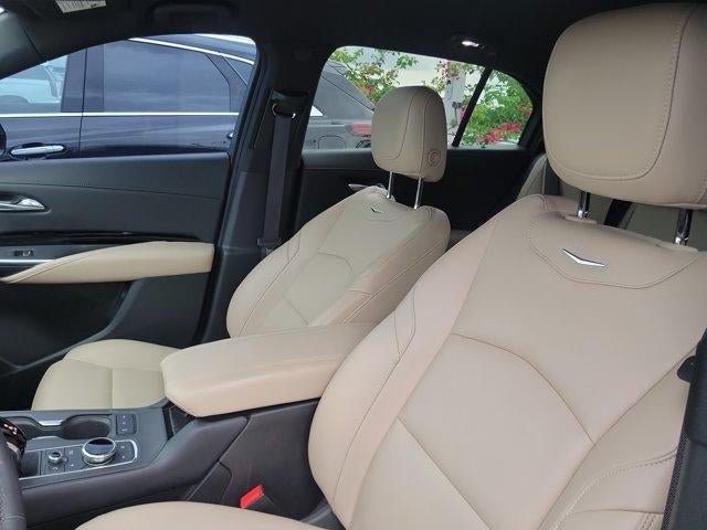Certified 2024 Cadillac XT4 Luxury FWD image 8