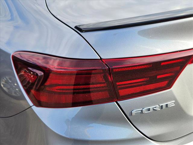 Used 2023 Kia Forte GT-Line w/ GT-Line Premium Package image 8