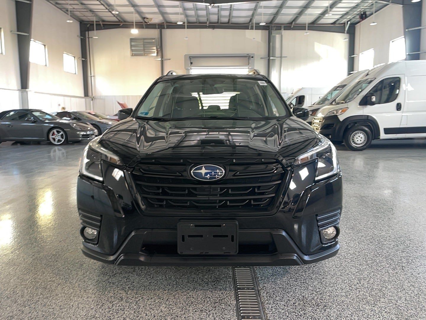 Used 2023 Subaru Forester Premium AWD/4WD image 2