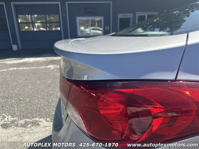 Used 2013 Hyundai Elantra SE image 11