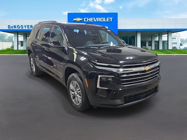 New 2026 Chevrolet Traverse LT w/ Driver Confidence Package AWD/4WD image 4