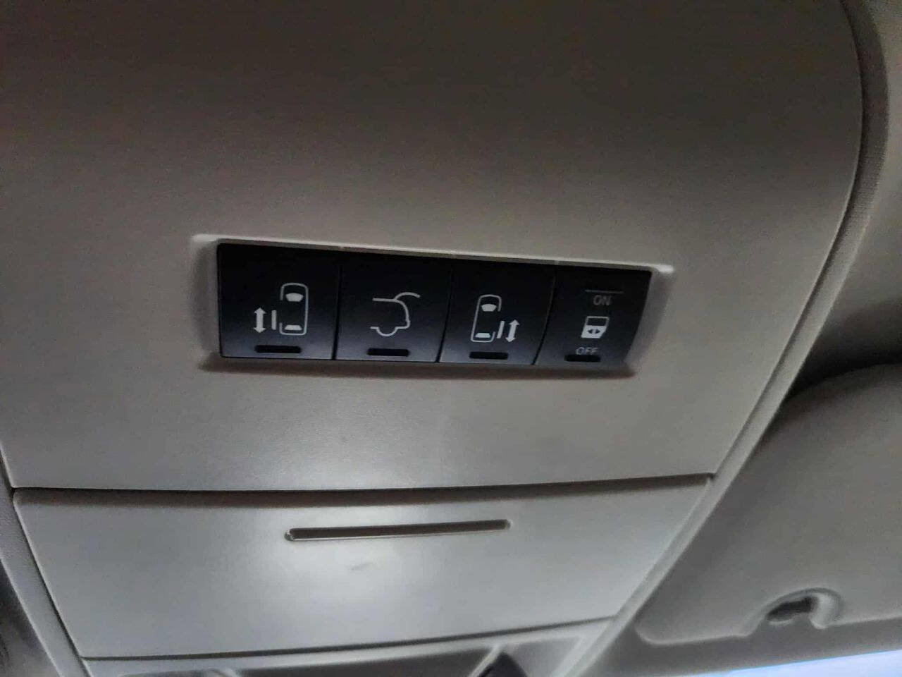 Used 2012 Chrysler Town & Country Touring w/ Entertainment Group #1 image 26