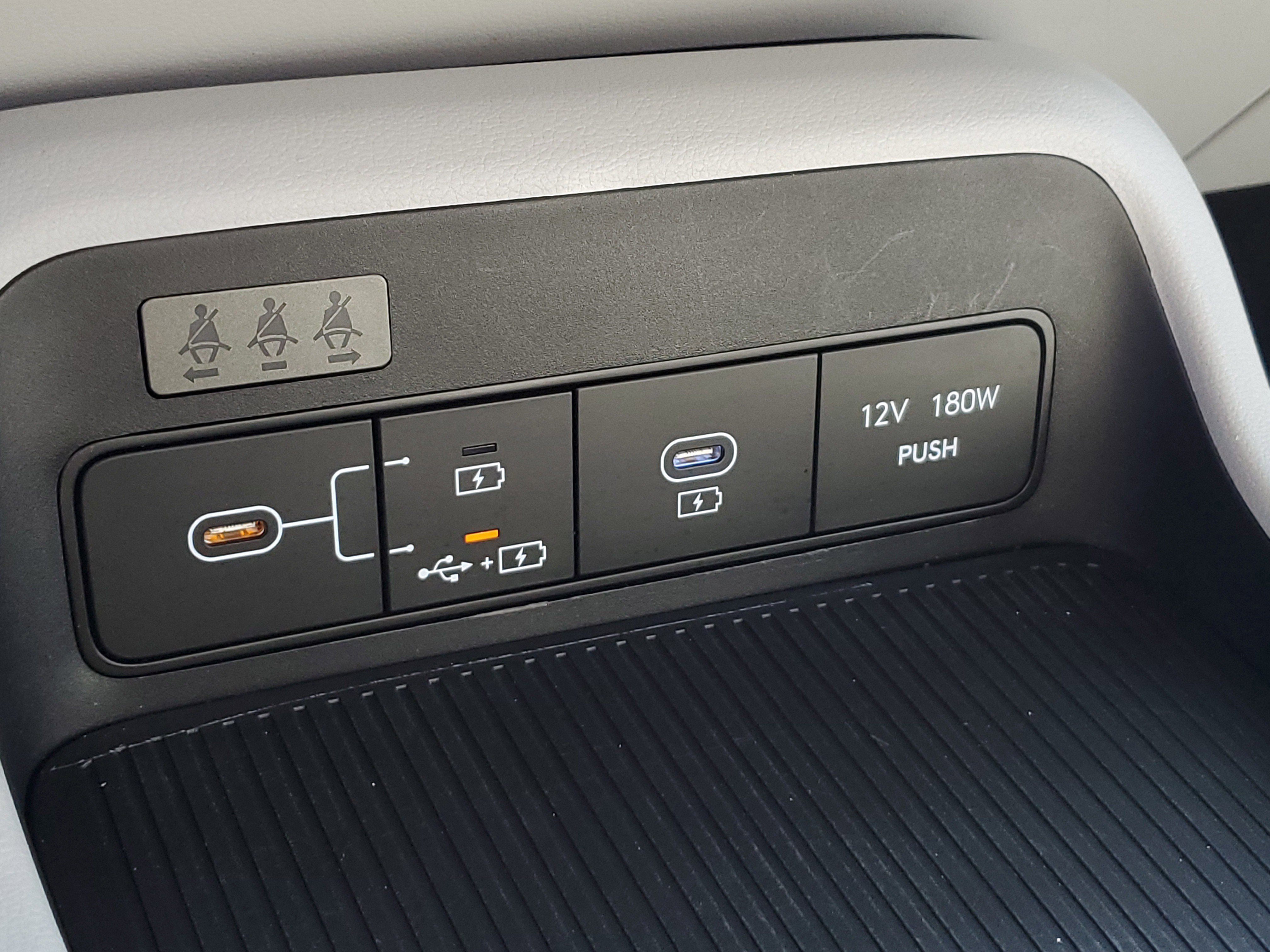 Used 2025 Hyundai Kona SEL image 10