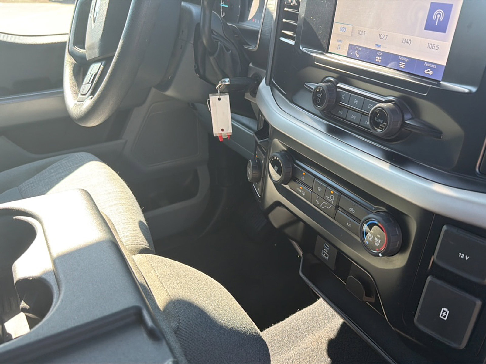 Used 2023 Ford F150 XLT AWD/4WD image 14