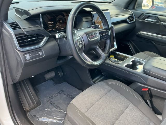 Used 2025 GMC Acadia Elevation AWD/4WD image 17