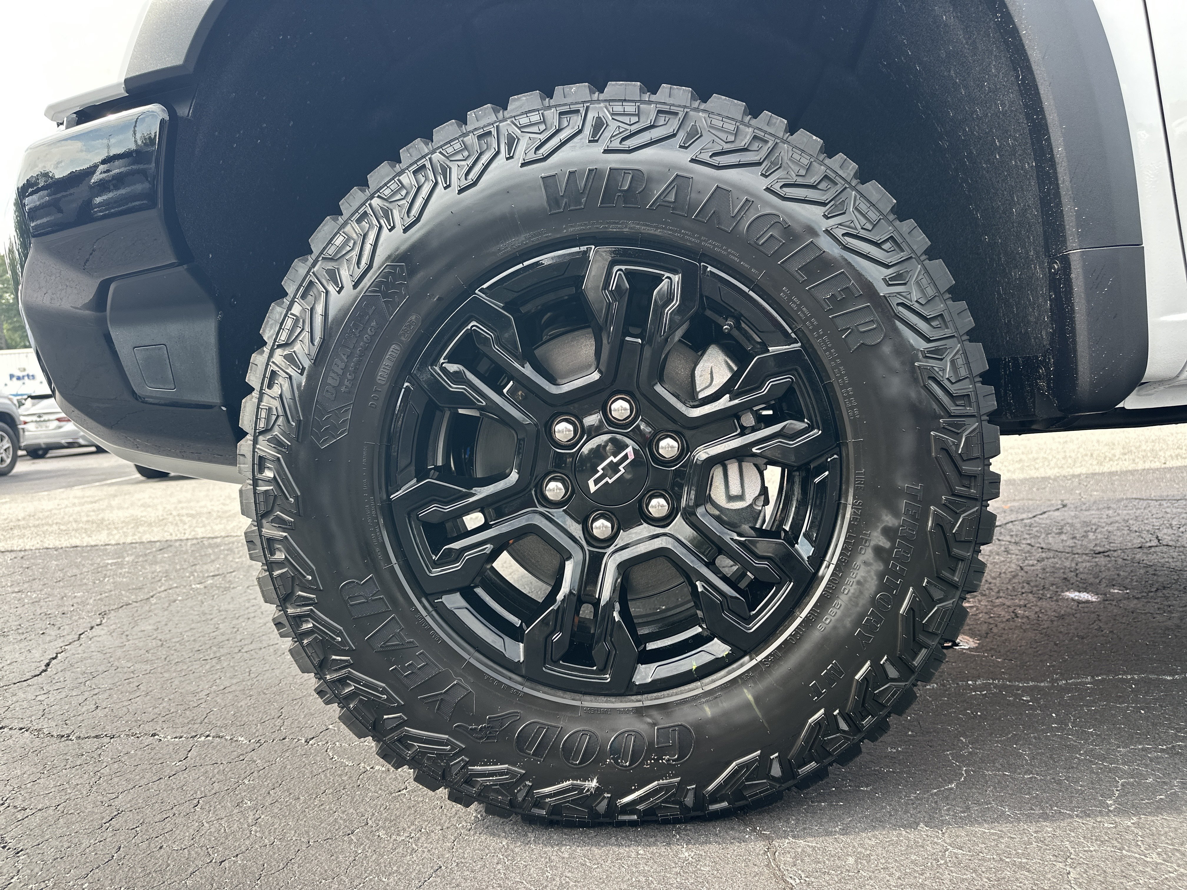 New 2026 Chevrolet Silverado 1500 ZR2 AWD/4WD image 13