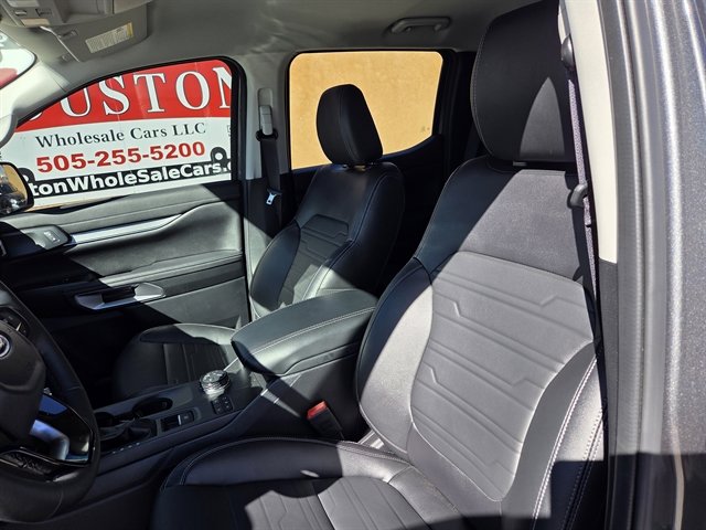 Used 2025 Ford Ranger Lariat w/ Trailer Tow Package image 10