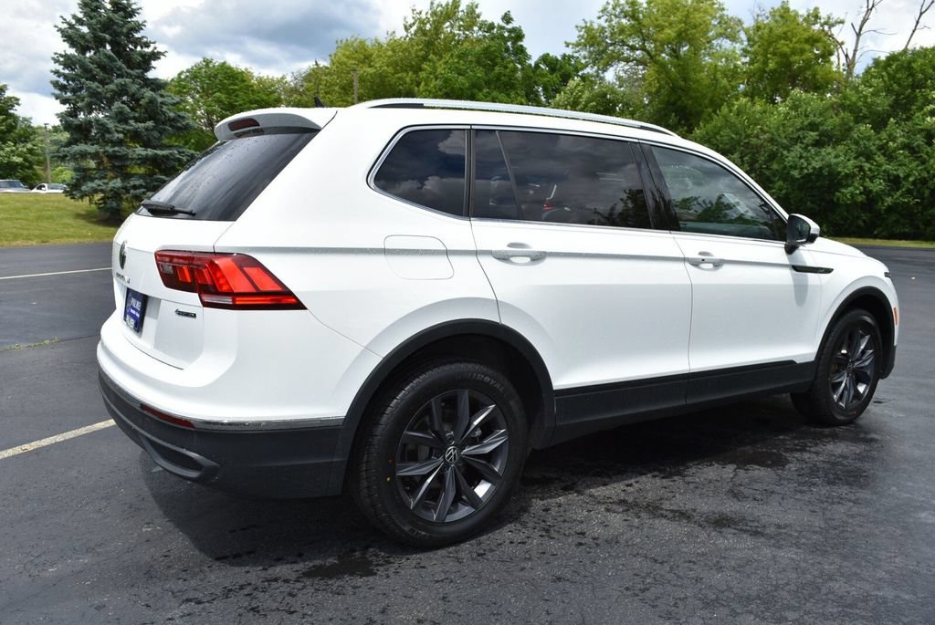 Used 2022 Volkswagen Tiguan SE AWD/4WD image 5