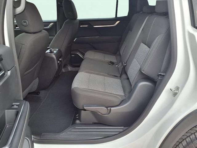 Used 2025 GMC Acadia Elevation image 23