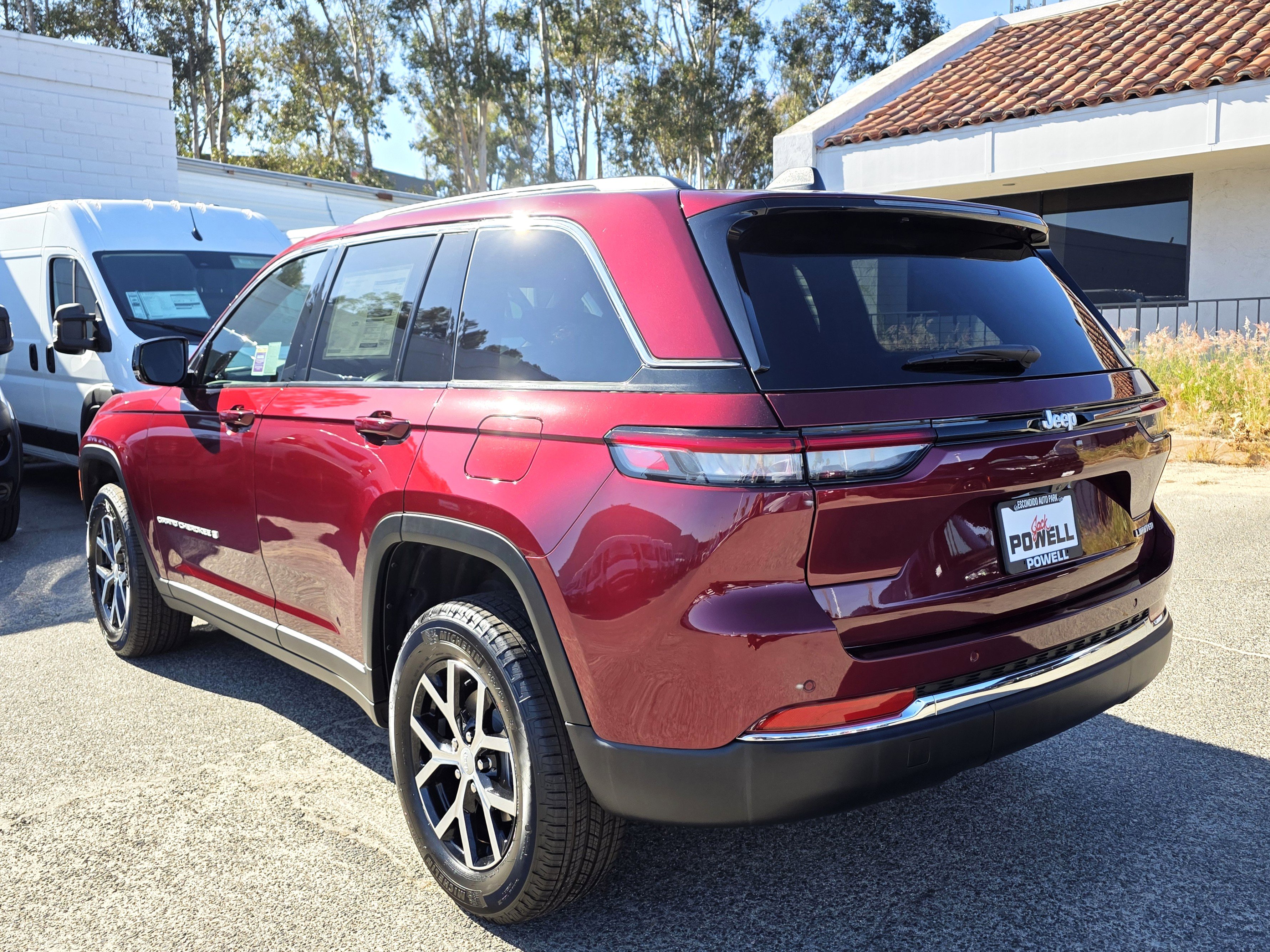 New 2025 Jeep Grand Cherokee Limited image 3