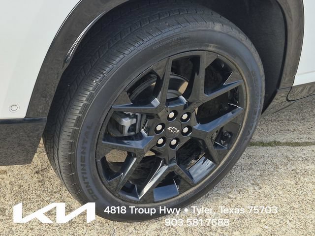 Used 2024 Chevrolet Traverse RS w/ LPO, Floor Liner Package AWD/4WD image 7