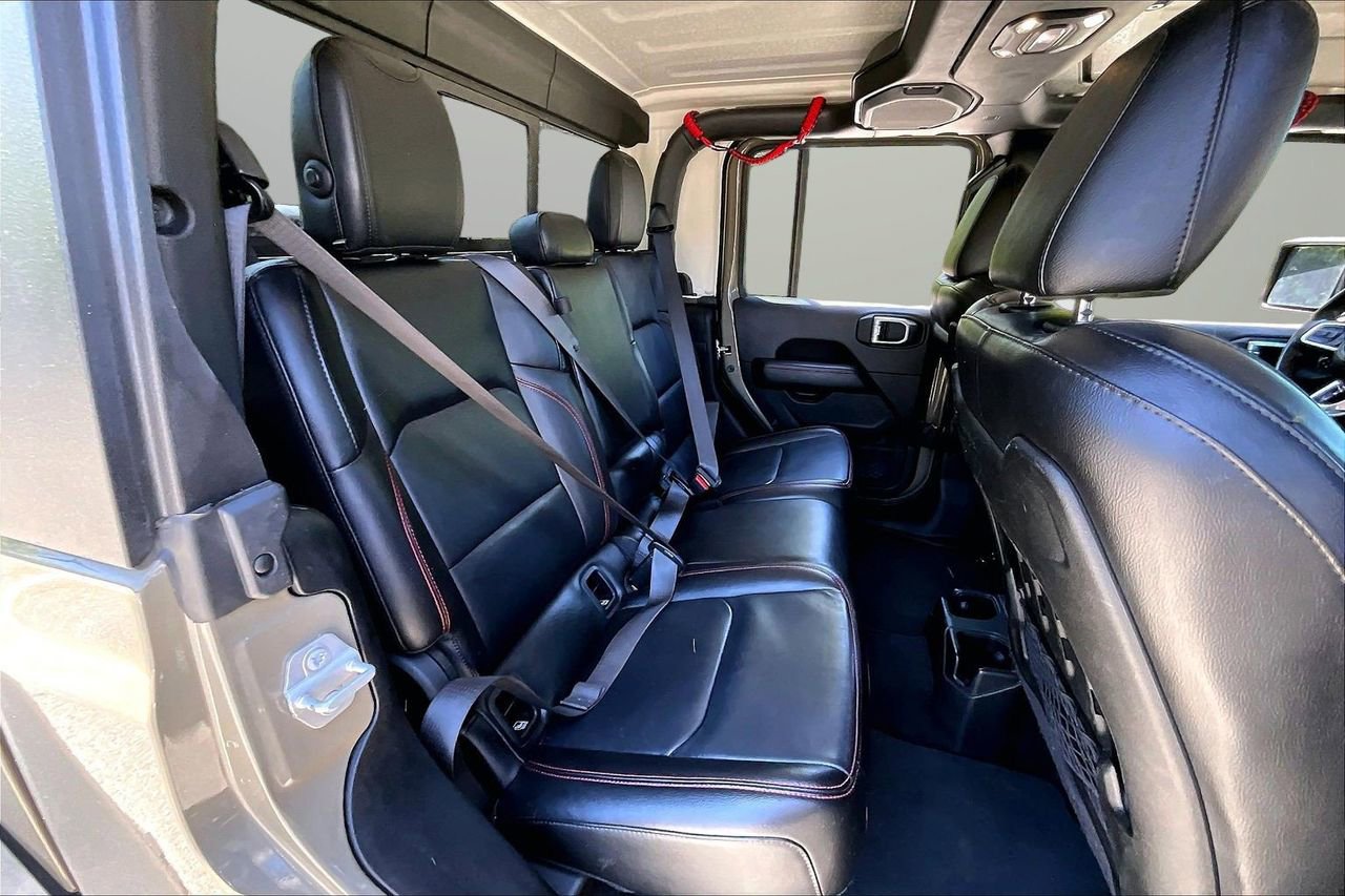 Used 2020 Jeep Gladiator Rubicon AWD/4WD image 24