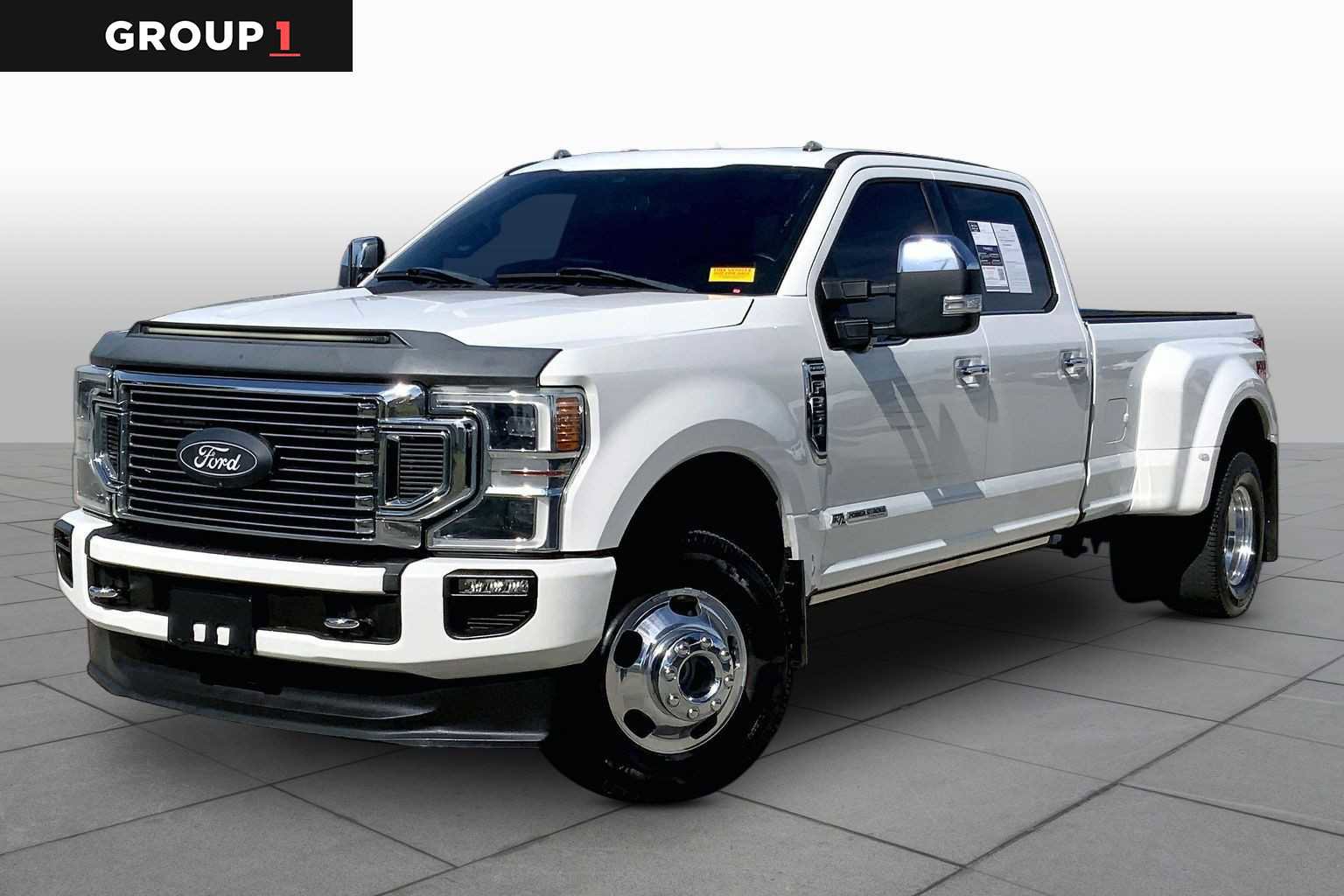 Used 2022 Ford F350 Platinum w/ FX4 Off-Road Package AWD/4WD image 1