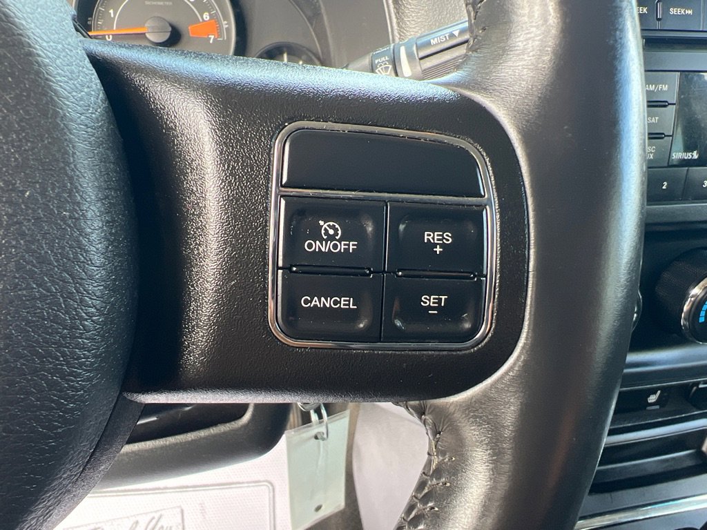 Used 2016 Jeep Patriot 4WD image 31