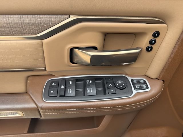 Used 2024 RAM 3500 Limited image 11