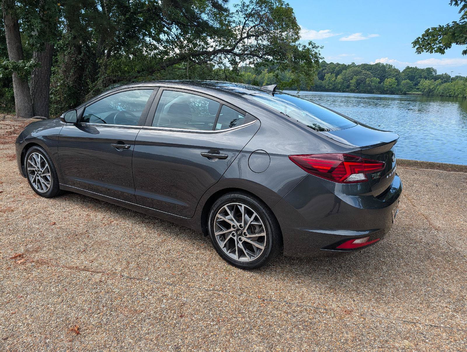 Used 2020 Hyundai Elantra Limited w/ Ultimate Package 03 FWD image 7