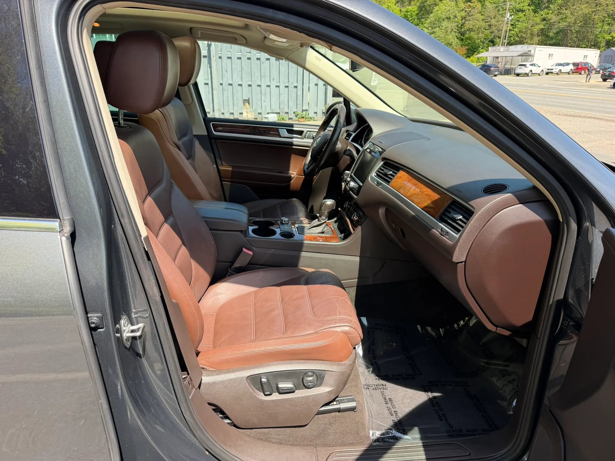 Used 2013 Volkswagen Touareg VR6 AWD/4WD image 18