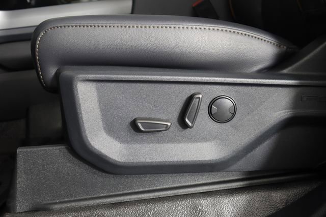 New 2026 Ford F350 Lariat w/ Black Appearance Package image 42