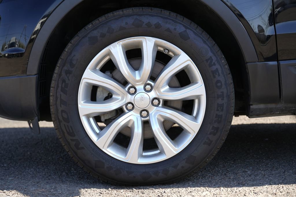 Used 2019 Land Rover Range Rover Evoque SE AWD/4WD image 13