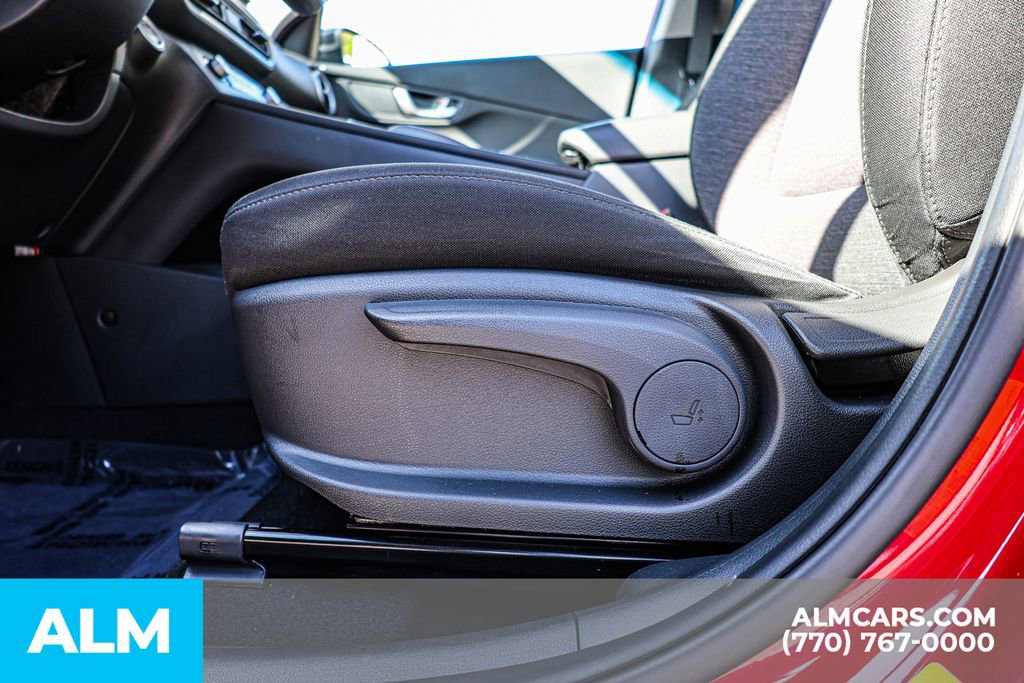 Used 2022 Hyundai Kona SEL w/ Cargo Package image 24