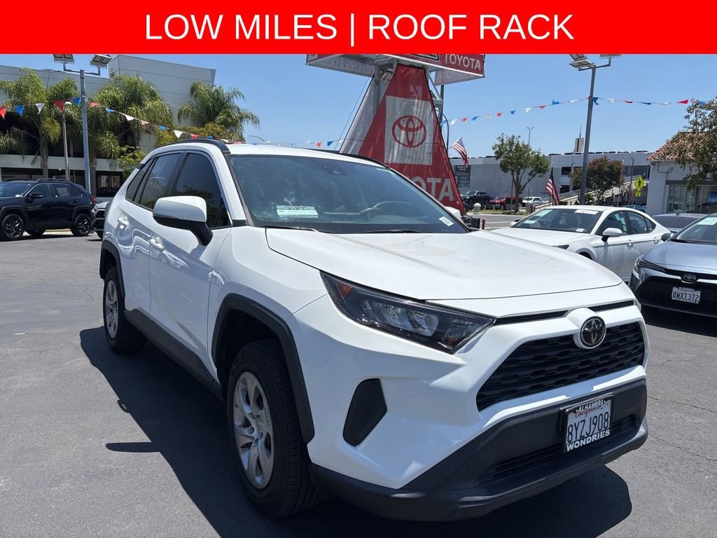 Used 2021 Toyota RAV4 LE FWD image 1