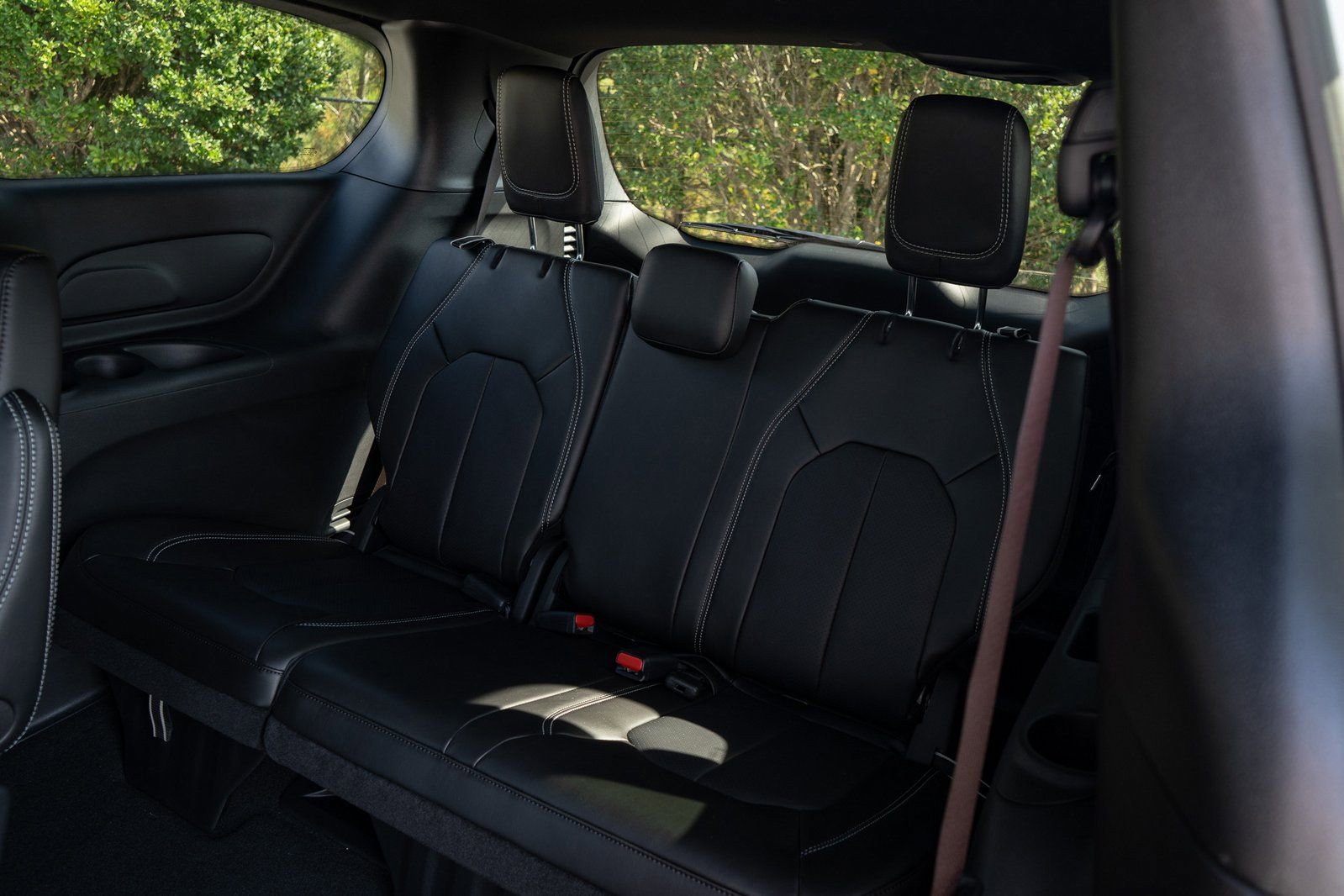 New 2026 Chrysler Voyager LX image 19