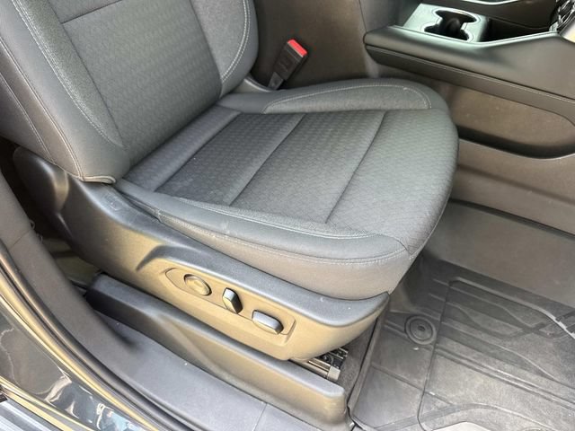 Used 2021 Chevrolet Suburban LS RWD image 16