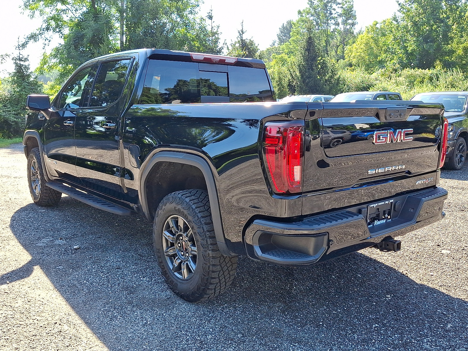 Used 2024 GMC Sierra 1500 AT4X AWD/4WD image 4