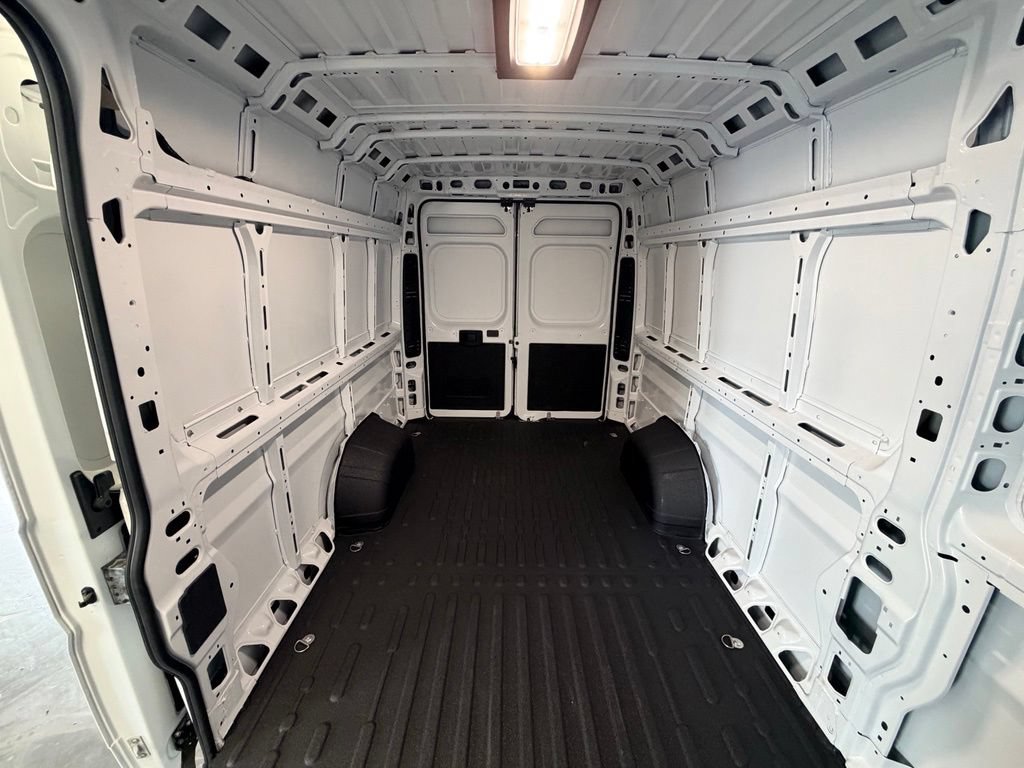 New 2026 RAM ProMaster 3500 w/ Convenience Group FWD image 9