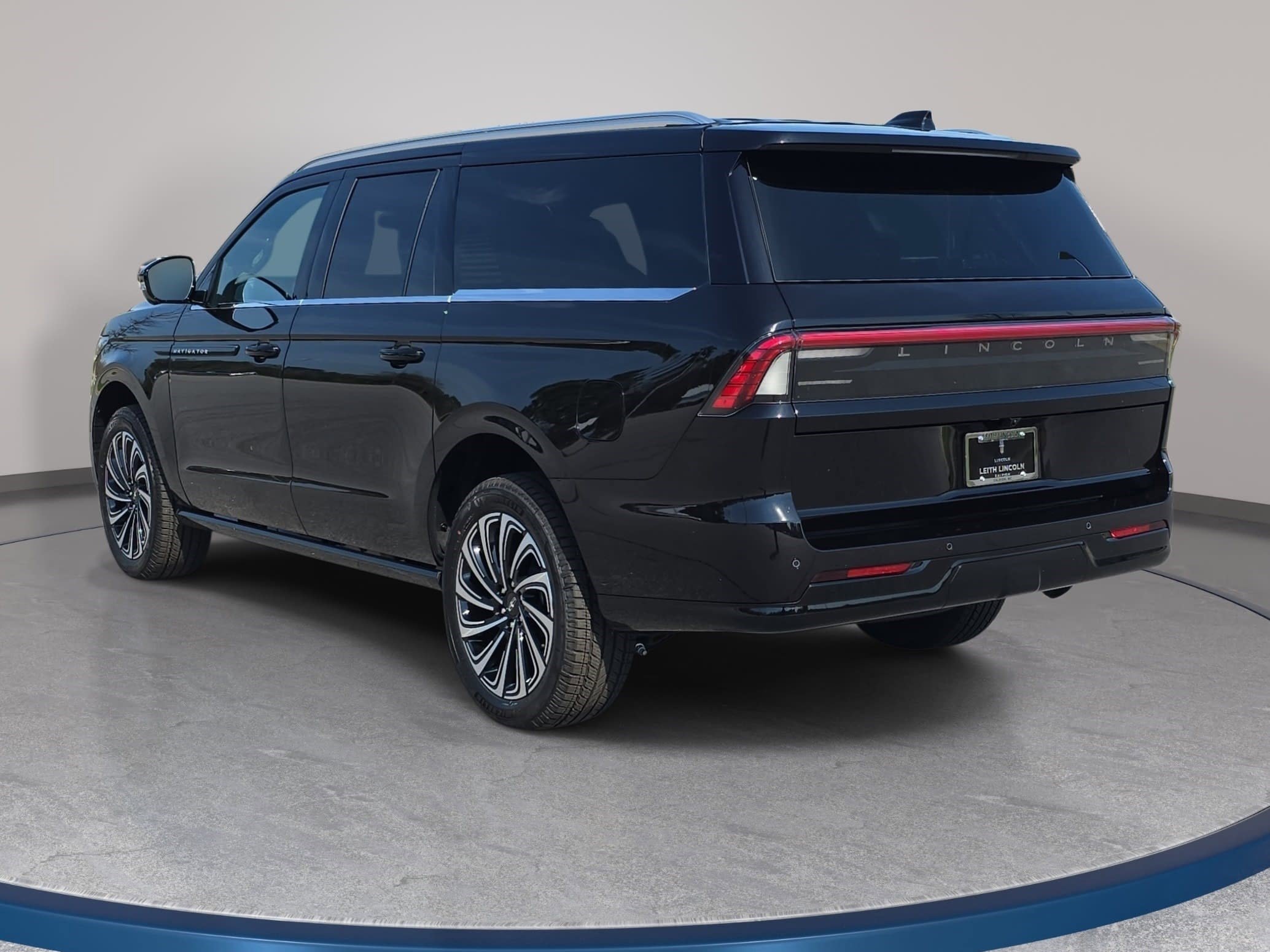 New 2026 Lincoln Navigator L Black Label image 7