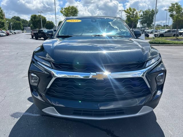 Used 2025 Chevrolet Blazer LT AWD/4WD image 2
