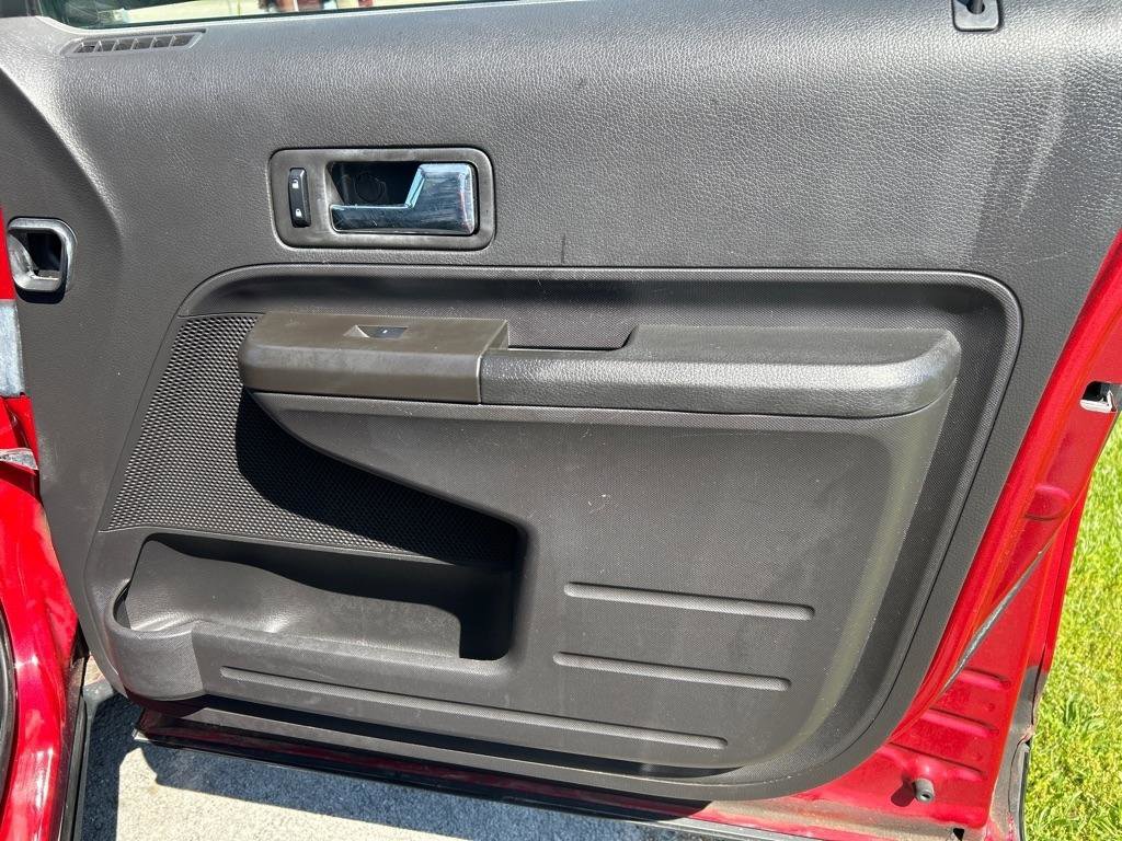 Used 2010 Ford Edge SEL AWD/4WD image 11