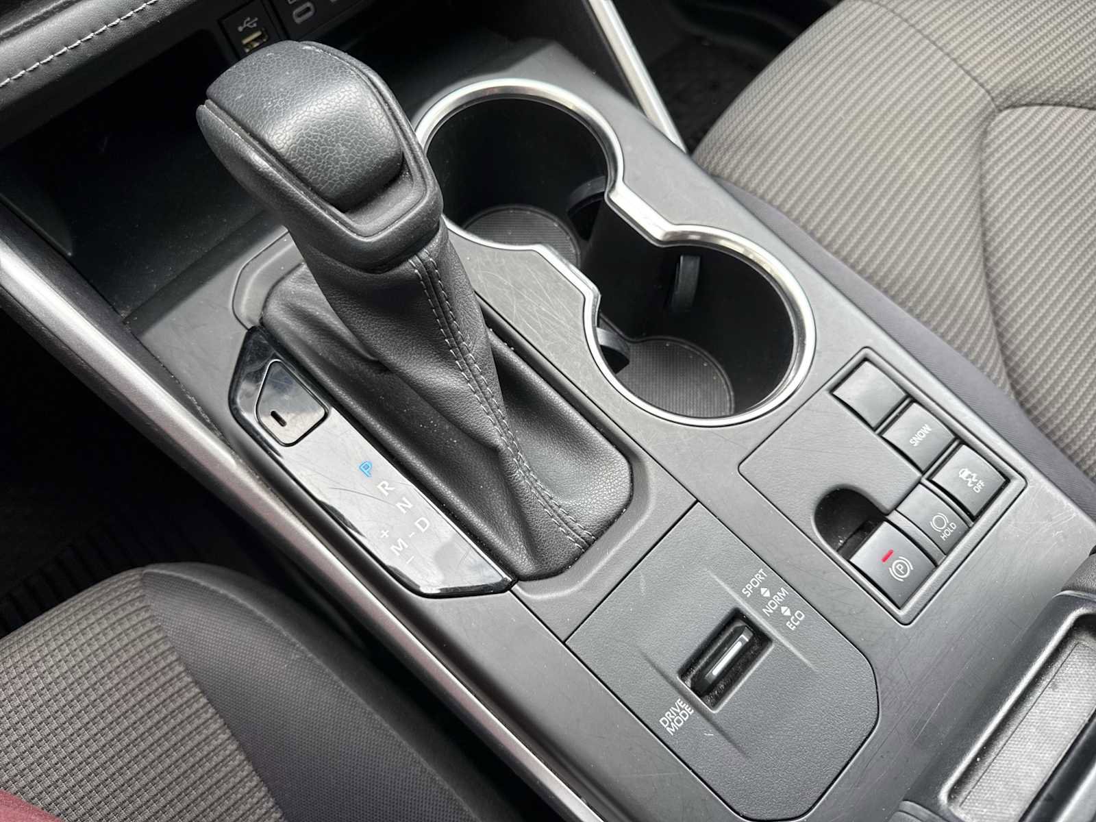 Used 2023 Toyota Highlander L FWD image 20