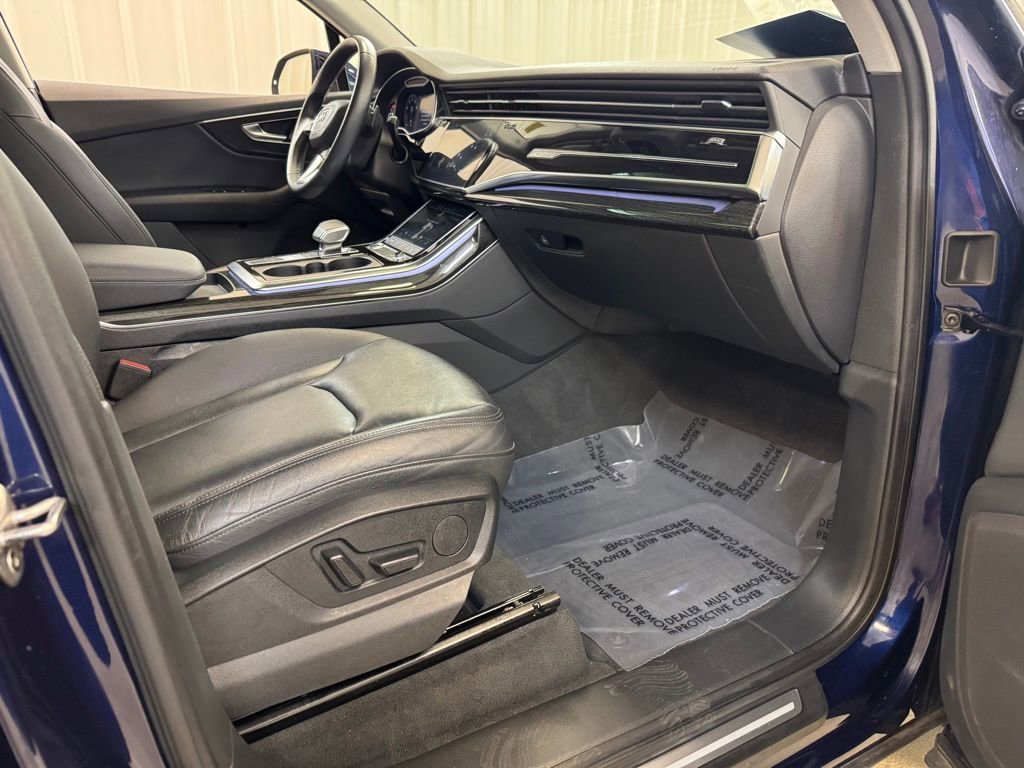 Used 2022 Audi Q7 3.0T Premium AWD/4WD image 30