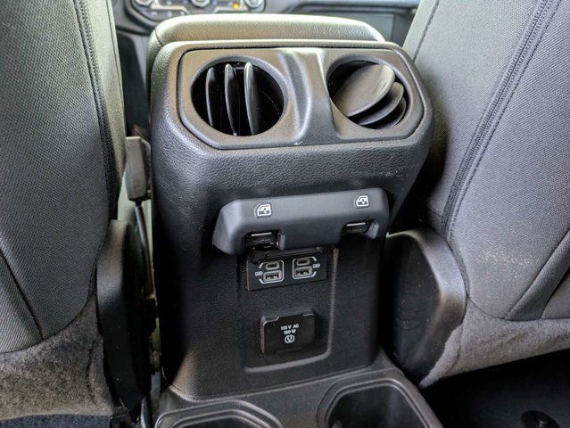 Used 2023 Jeep Wrangler Unlimited Rubicon AWD/4WD image 14