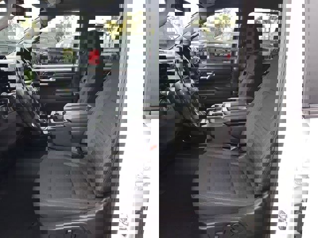 Used 2025 Chevrolet Silverado 1500 LT image 23